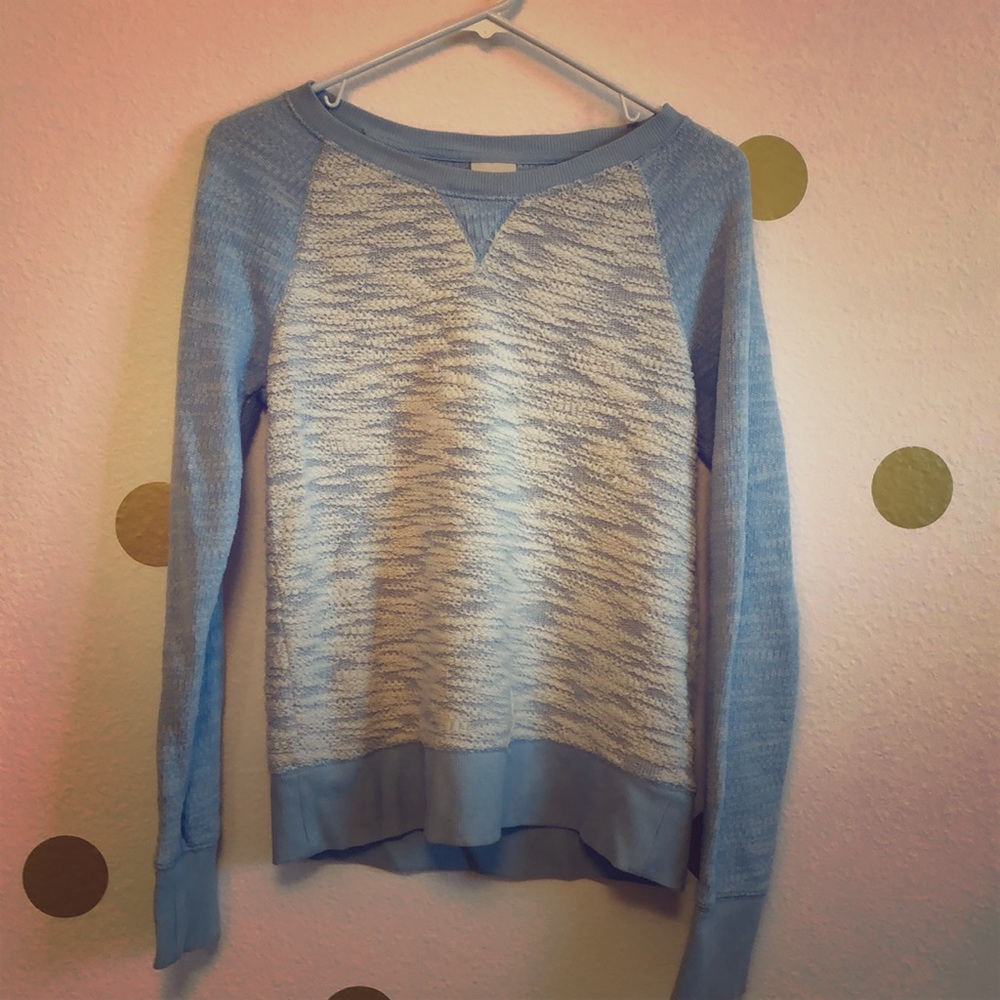 Blue and white long sleeve shirt